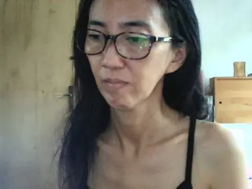 Bongacams Live Sex Cam of bee077