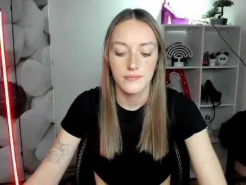 Bongacams Free Live Porn of EvelynBlond