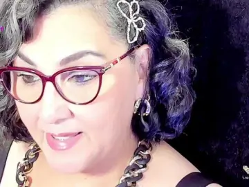 Bongacams Sex Cam of cataleya-mom