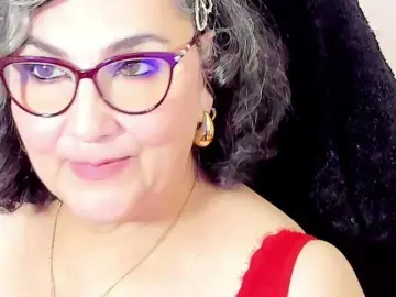 Bongacams Watch Live Sex Cams of cataleya-mom