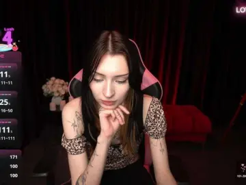 TrixVoid from bongacams