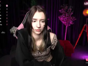 TrixVoid from bongacams