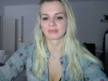 Bongacams Free Live Porn of Cornelia22hot