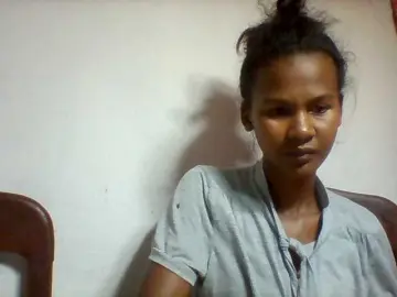 SexyXwels from bongacams