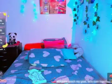 Bongacams Nude Webcam of CristallRouse