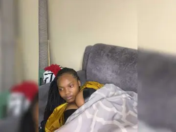 Bongacams Best Webcam of Curvy-maxy9