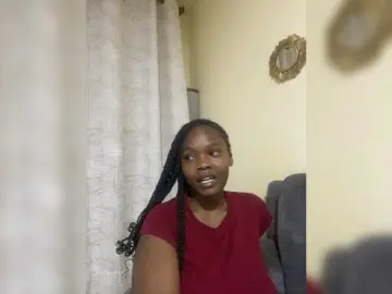 Curvy-maxy9 from bongacams