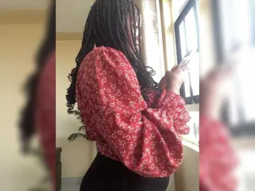 Bongacams Nude Webcam of Curvy-maxy9