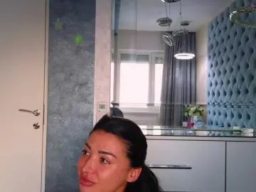 Bongacams Nude Webcam of Theowonder