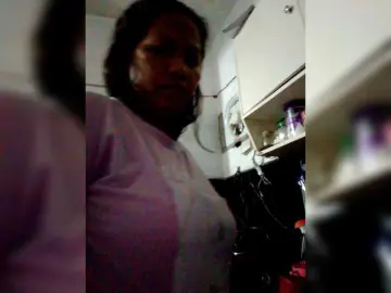 Bongacams Free Live Porn of Chatty22