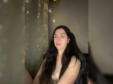 Vika19981 from bongacams