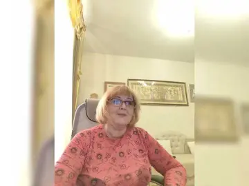 KarinkaSweet from bongacams