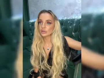 DarinaUK from bongacams