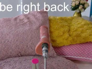 Bongacams Live Sex of Foxxxy-MILF