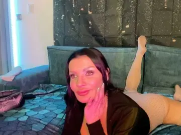 Bongacams Watch Live Sex Cams of madamedecuir