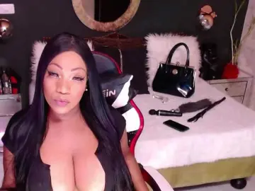 Bongacams Best live sex cam show of MadikeyHappy