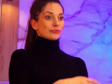 Bongacams Watch Live Sex Cams of EllyLynn