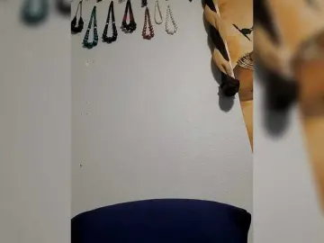 Bongacams Watch Live Sex Cams of QueenAnitaDix