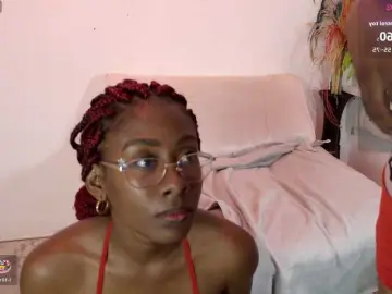 Bongacams Live Sex Cam of mila-n-max