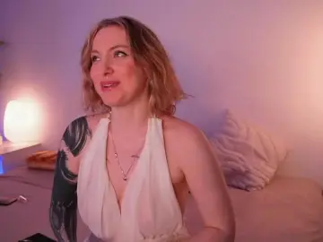 Bongacams Nude Webcam of TouchMyAss