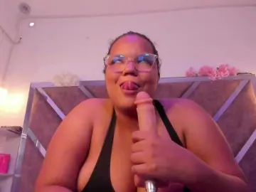 Bongacams Live Sex Cam of MhiaRey