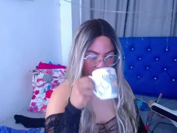 Bongacams Adult Webcam of horny-cougar