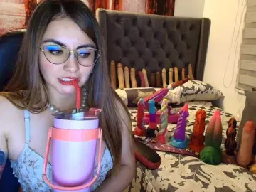 Bongacams Nude Webcam of sofia23dirty