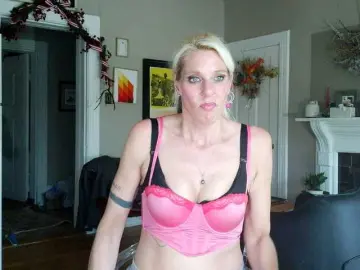 Bongacams Free Live Porn of mylfGlama