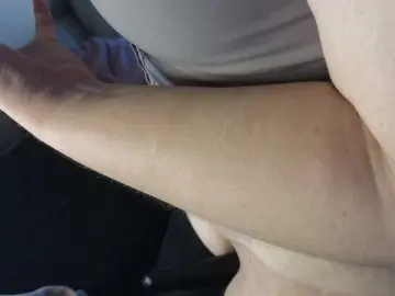 Bongacams Adult Webcam of CreamyWoman