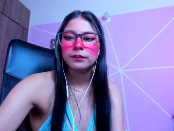 Bongacams Free Live Porn of ALYSSON18
