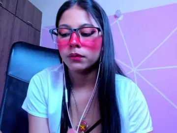 ALYSSON18 from bongacams