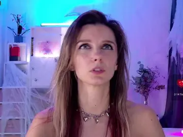 Karamelsw from bongacams