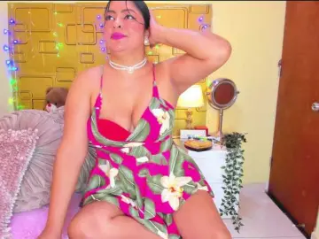 Bongacams Free Live Porn of JuliaHaye