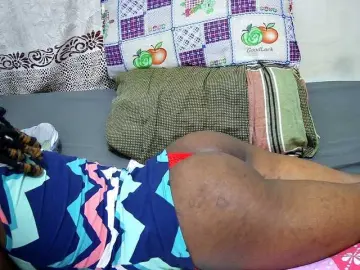 Bongacams Watch Live Sex Cams of petite-tasha