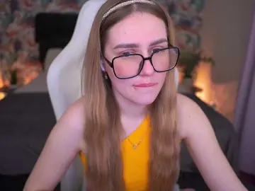 Bongacams Watch Live Sex Cams of DivineJass