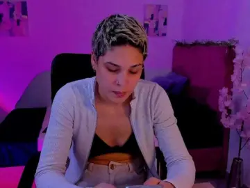 Bongacams Live Sex Cam of LauraR