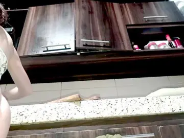 Bongacams Adult Webcams of PetiteIvoryqueens