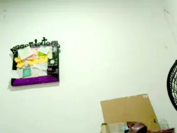 Bongacams Sex Chat of PetiteIvoryqueens