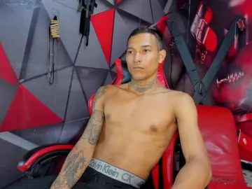 Hana-and-Zeta from bongacams