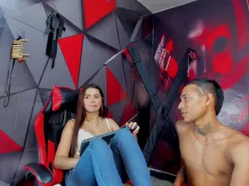 Bongacams Live Sex Cam of Hana-and-Zeta