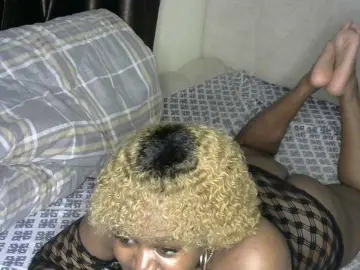 Bongacams Live Sex Cam of miss-caramel