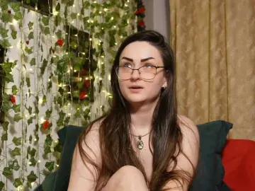 Bongacams Watch Live Sex Cams of NaughtYHomemadE