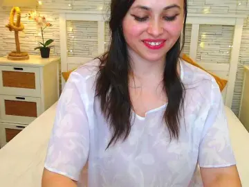 Bongacams Live Sex Cam of Soft-Lilly