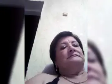 Bongacams Nude Webcam of Empresswoman