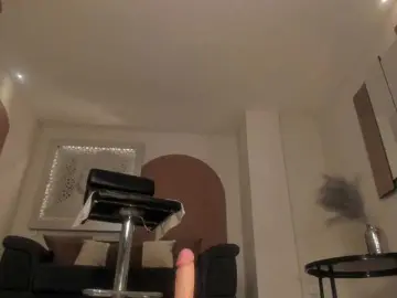 Bongacams Nude Webcam of MilaVelvet