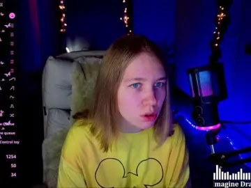 Vita-min-4ik from bongacams