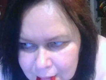 CharleeKendall from bongacams