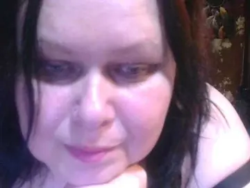 CharleeKendall from bongacams