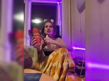 Bongacams Free Live Porn of Letti28