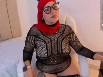 Bongacams Watch Live Sex Cams of naylaa-